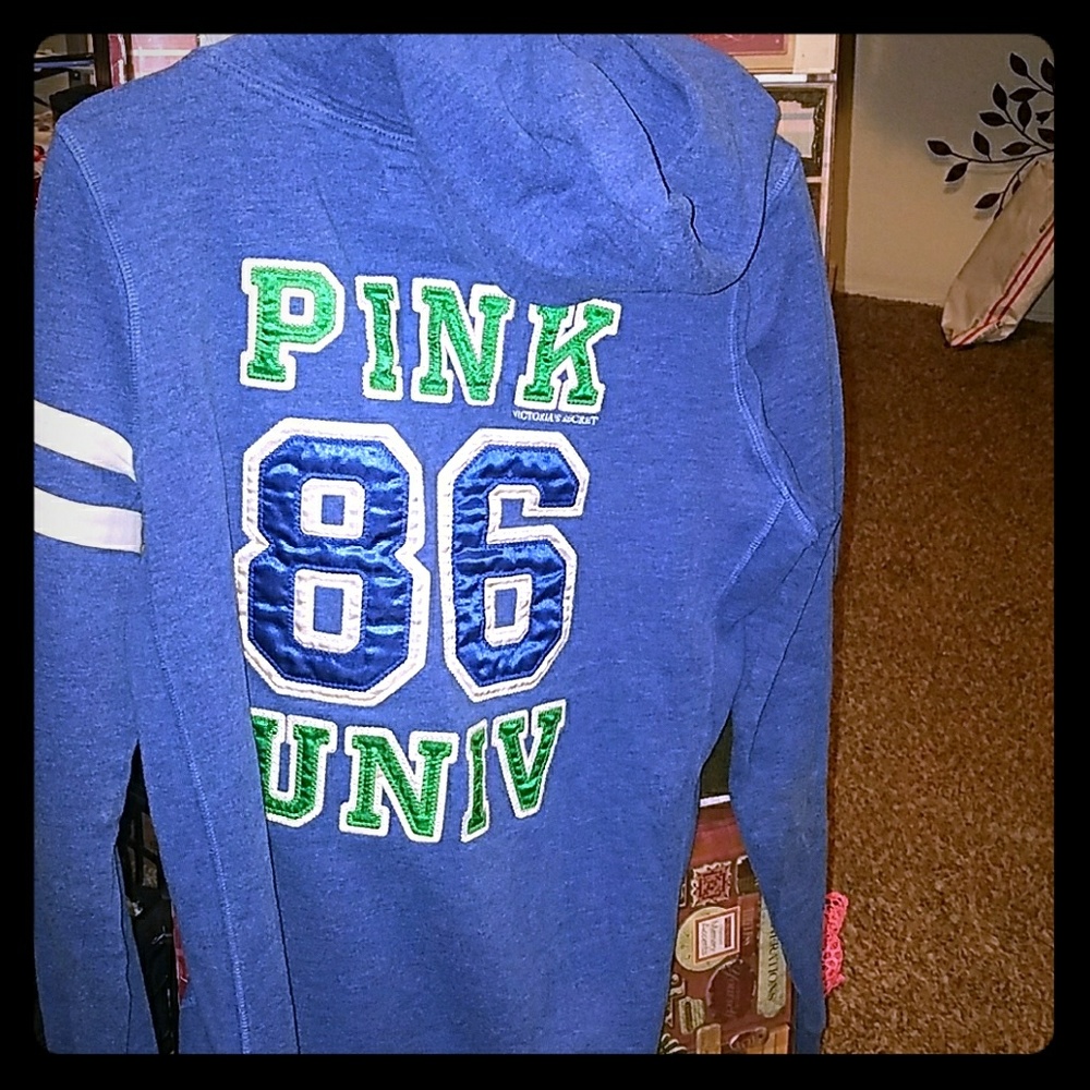 VS sweatshirt